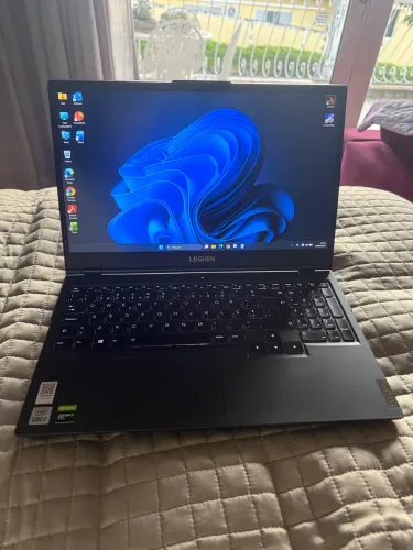 Notebook Gamer Lenovo Legion 5 | 15,6'' | GeForce GTX 1650Ti | Intel i7 | 16GB | 512GB SSD