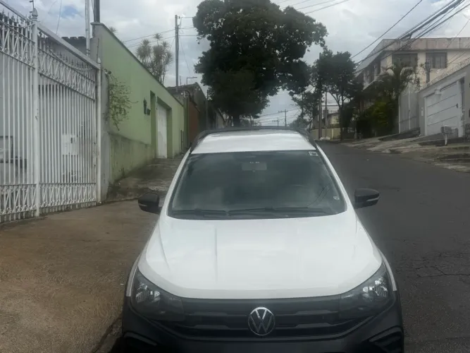 Volkswagen Saveiro Robust 1.6 Total Flex 16V CD 2024