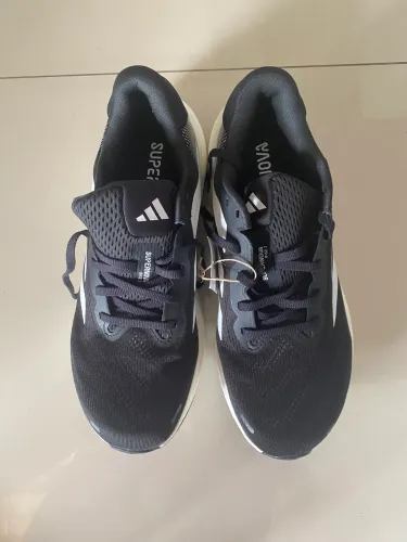 Tênis adidas original de corrida supernova rise 2M novo