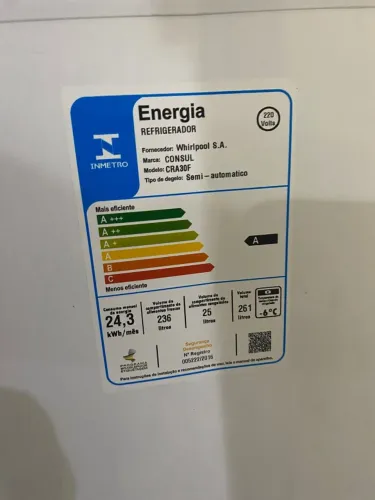 Refrigerador 261 litros 220Volts VEM NA PROMOÇAO GELADEIRA NOVA COM NOTA 5 MESES COMPRADA