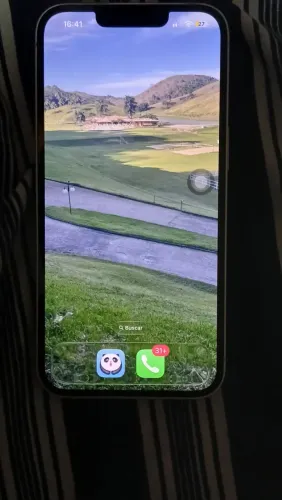 IPhone 13 - Troco por Samsung compatível ou inferior com volta.