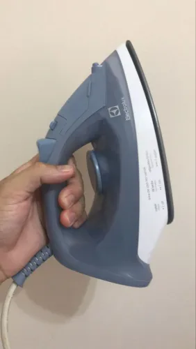 FERRO DE PASSAR ELECTROLUX