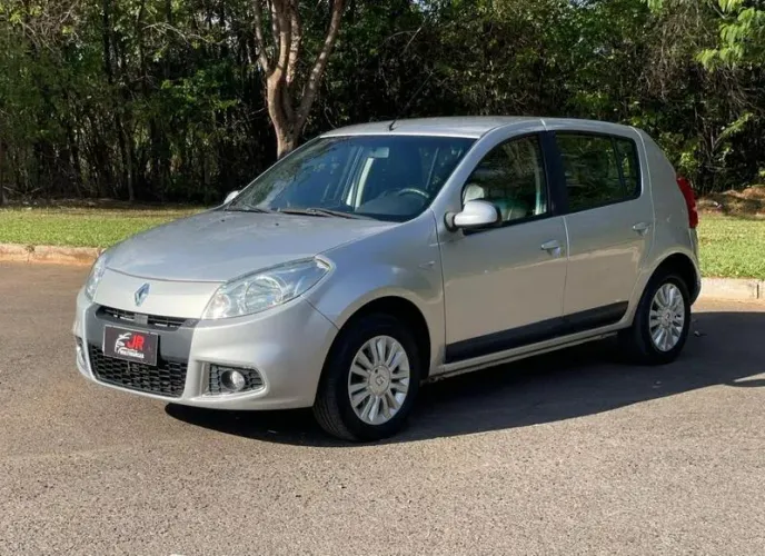 Renault Sandero Privilège Hi-flex 1.6 16V 5P 2012