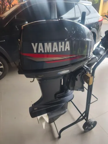 Motor de Popa 40hp 2008 partida manual