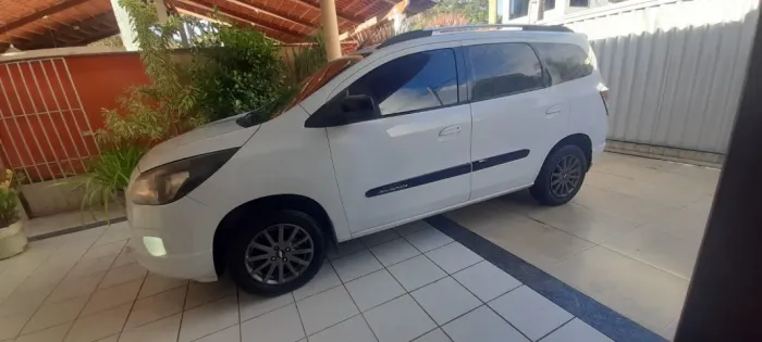 Chevrolet Spin Advantage 1.8 8V Econo.flex 5P Aut. 2015