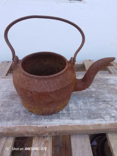 Chaleira de ferro grande 