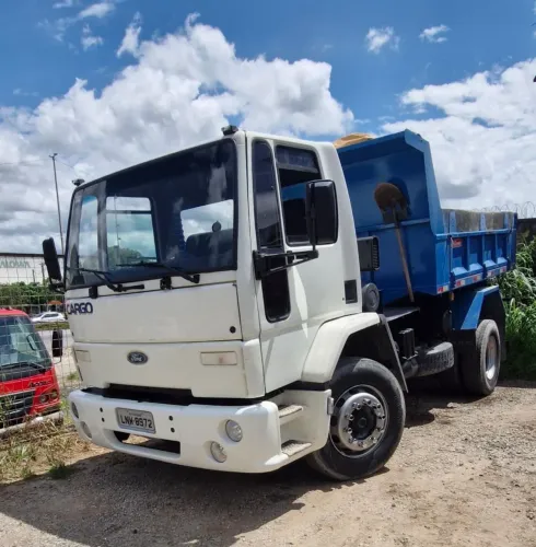 Vendo um ford cargo 1617