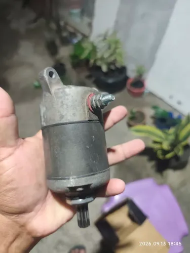 Moto de arramquer e Chave de luz