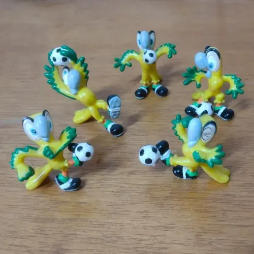 Bonecos Copa do Mundo 1994 Petrobras - Coleção completa Ararajuba (5 peças)