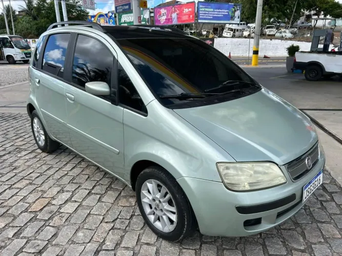 Fiat Idea ELX 1.4 MPI Fire Flex 8V 5P 2010