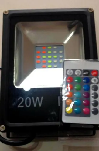Refletor Led Smd 20w Rgb (Controle Remoto)