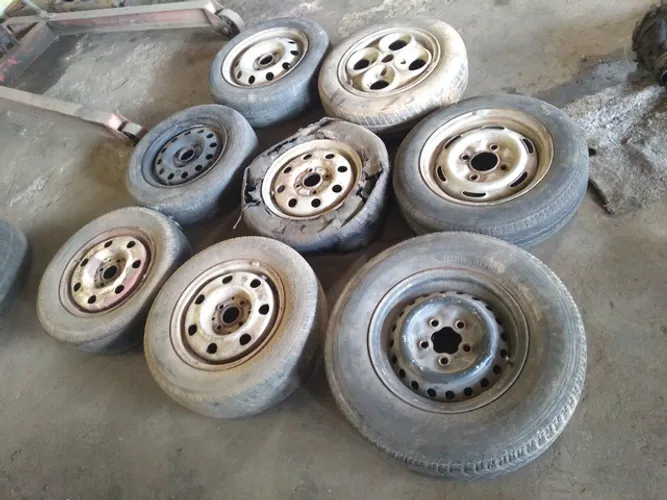 Rodas de Ferro Antiga Aro 13, 14, 15, 16 - com ou sem pneus
