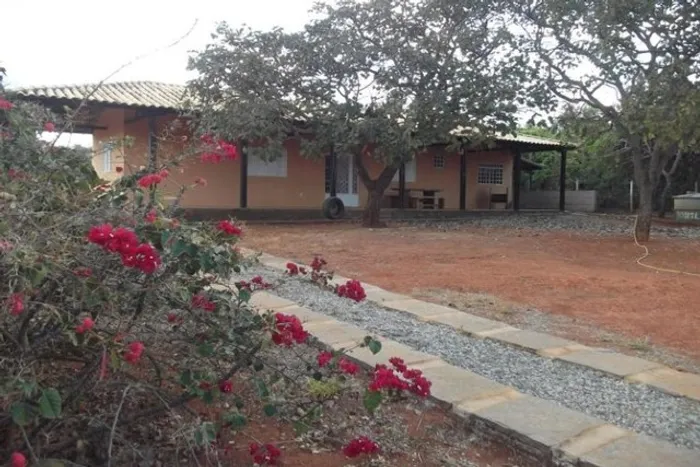 Sitio de 1.080 m² todo plano,terra de cultivo, piscina infantil, Jaboticatubas.