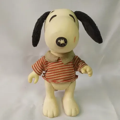 Brinquedo Antigo - Boneco do Snoopy fabricado pelos Brinquedos Estrela sob licença