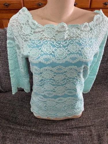 Blusa rendada