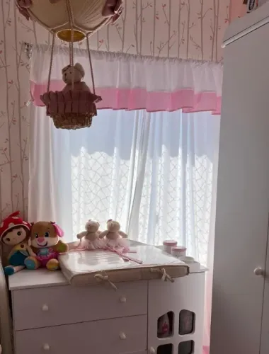 Cortina Infantil (2 peças medindo 1,20 x 2,20 m cada)