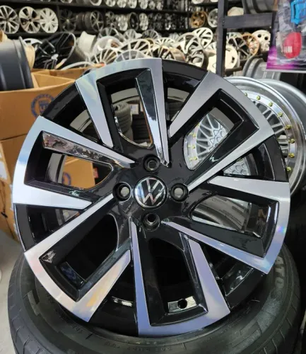 Jogo de rodas Saveiro Extreme aro 17 4x100 novas