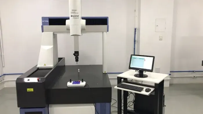Tridimensional Mitutoyo - BND-C7106 - CNC