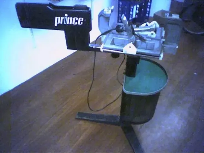 Máquina Prince Eletro-Pneumática de Encordoar Raquetes