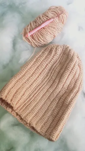 touca de crochet rosinha