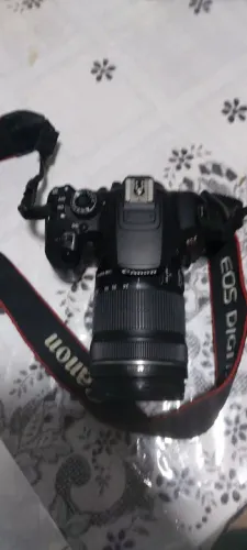 Camera canon t4i  lente18-135mm