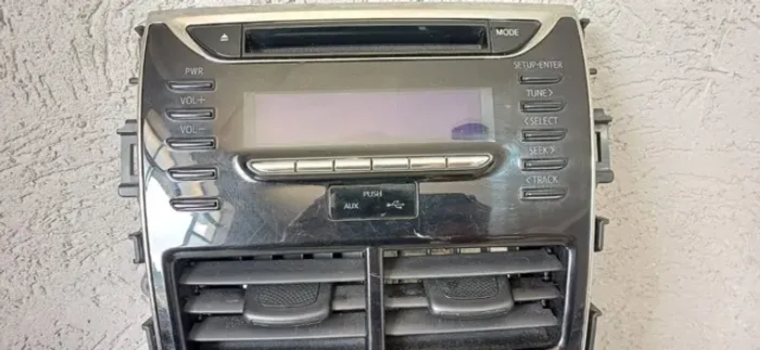 Radio E Comando De AR Com Moldura Toyota Yaris Xl 1.5 2019