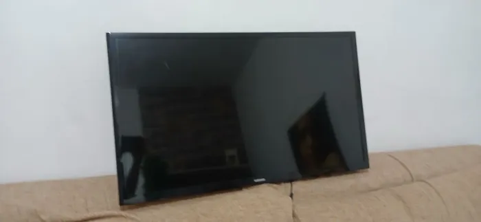 TV Samsung 32' (sem imagem e sem som)