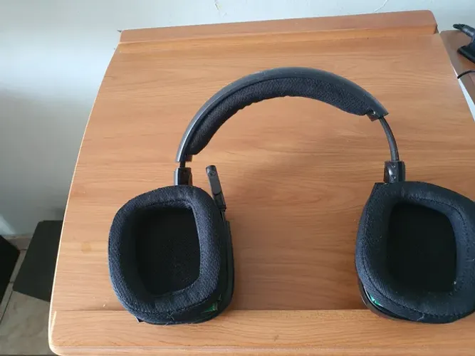 Fone de ouvido Logitech G533-1