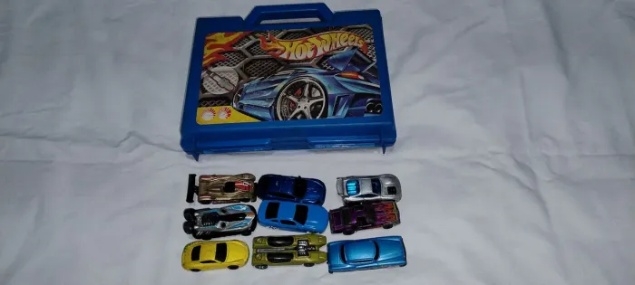 Coleção maleta + Carrinhos