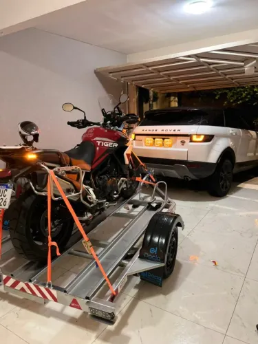 Reboque rebaixado de 3 motos * david