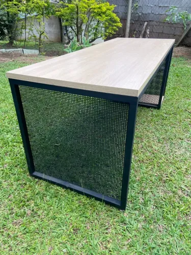 Mesa de Atendimento 1,90x0,70 com Estrutura de Ferro - Nova, Pronta Entrega!