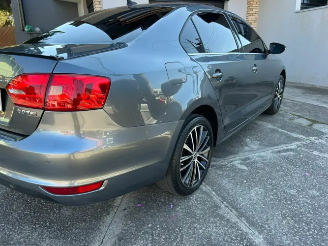 Volkswagen Jetta Highline 2.0 TSI 16V 4P Tiptronic 2013