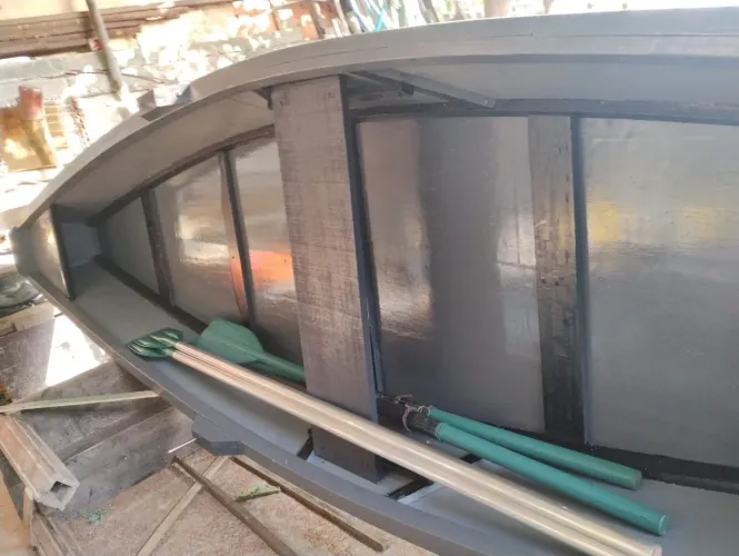 Barco artesanal madeira
