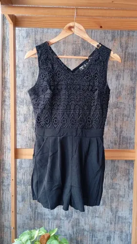 Macacão preto de renda - tamanho P produtos femininos