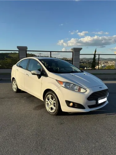 Ford Fiesta Sedan 1.6 16V Flex Aut. 2014