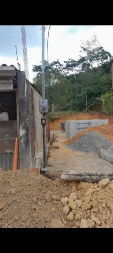 Poste galvanizado