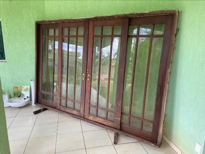 porta de madeira maciça (IPE), 2,00alt x 3,00largura