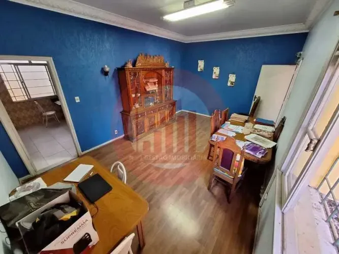 Casa de rua duplex com cozinha industrial metrô Estácio