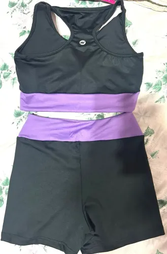 conjunto fitness top e shorts novo