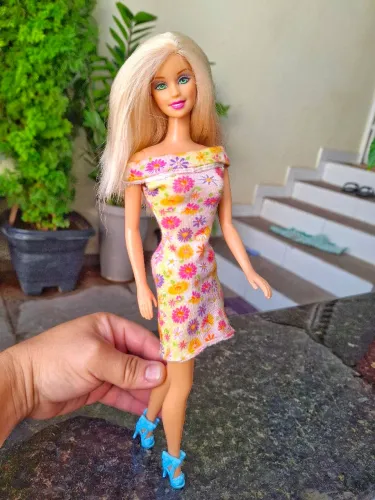 Barbie Date at Eight anos 90