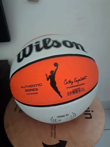 Bola de Basquete Wilson original da WNBA
