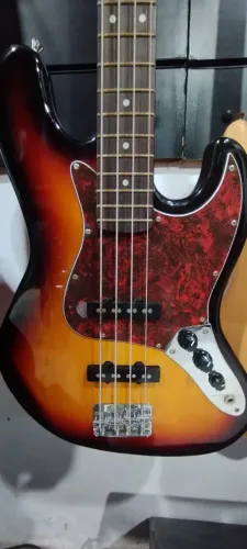 Baixo Eagle Jazz Bass 