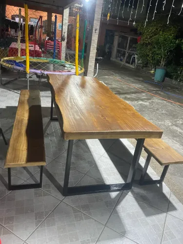 Mesa rústica