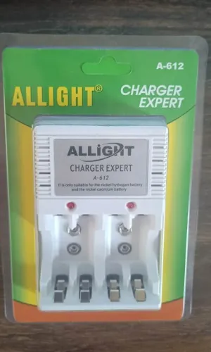 Carregador De Pilha Aa/aaa Bateria 9v Recarregável Bivolt Allight