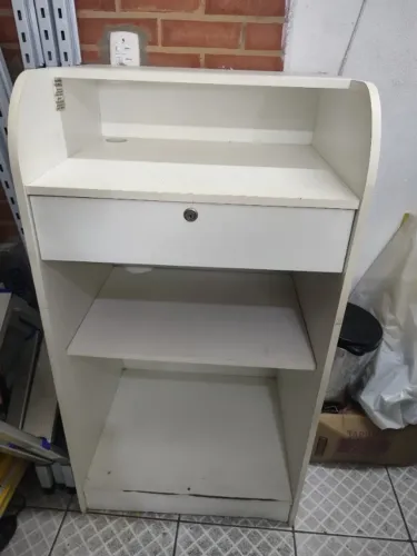 Balcão Caixa em MDF (1,03x60x50)