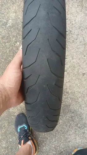 Pneu Vipal 100/90 usado 