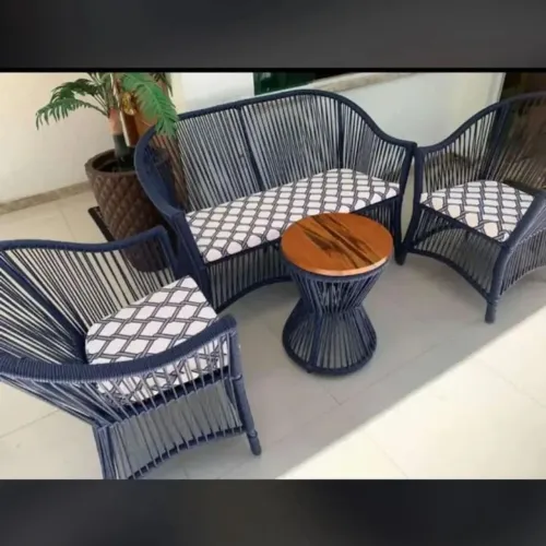 Conjunto de Sofá e Poltronas em Fibra Sintética