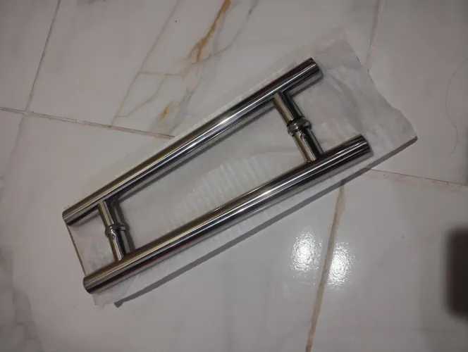 Puxador em Inox NOVO para portas de vidro e portas laminada
