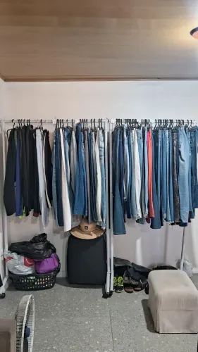 Vendo brechó pronto pra abrir seu negócio 