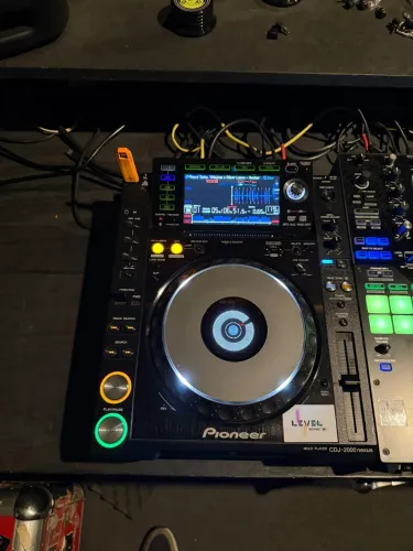 Par CDJ-2000nexus pioneer 